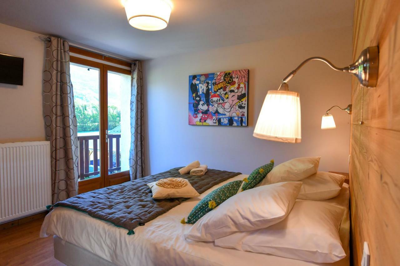 L'Escale En Ubaye Bed & Breakfast Saint-Pons  Bagian luar foto