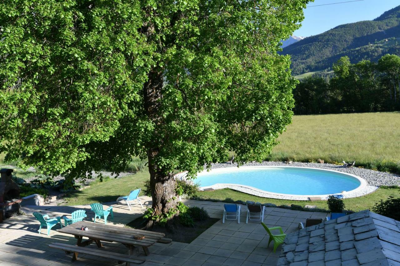 L'Escale En Ubaye Bed & Breakfast Saint-Pons  Bagian luar foto